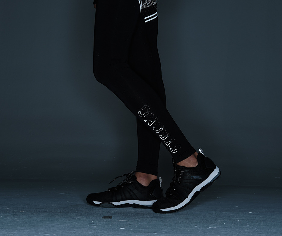 High Waisted Performance Leggings 
